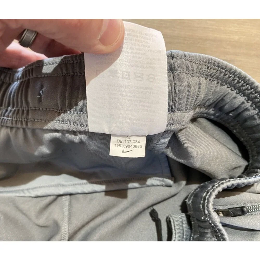 Nike Dri-FIT Challenger Men XL Grey Tapered Running Pants DB4107-084 Joggers